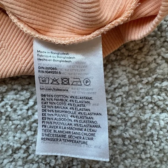 H&M Tank Top - Picture 4 of 4